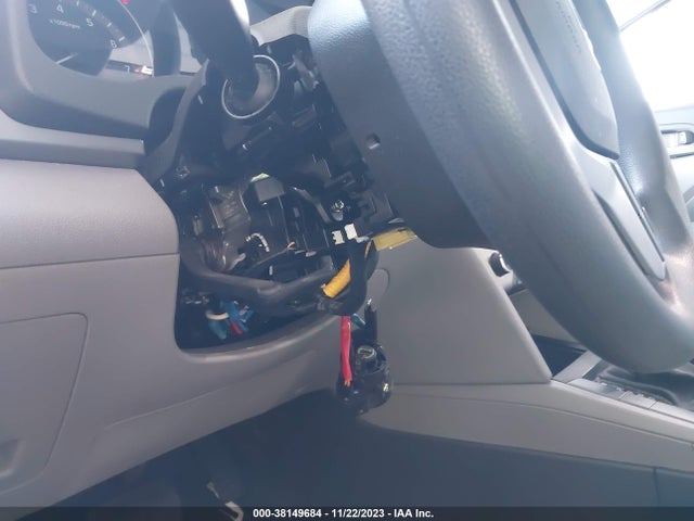 2017 HYUNDAI ELANTRA SE VIN: 5NPD84LF9HH170695
