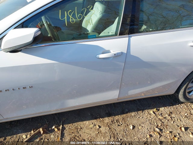 Chevrolet MALIBU LT 2018 1G1ZD5STXJF241488 Image 14