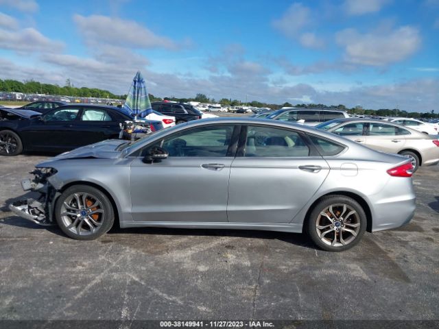 3FA6P0CD1LR195895 Ford FUSION SEL