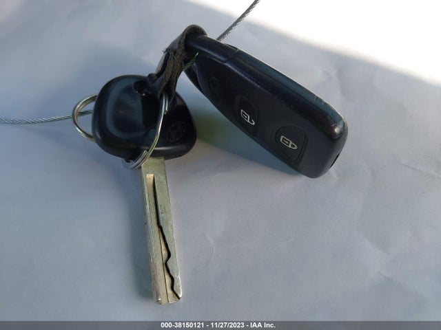 2014 HYUNDAI ACCENT SE VIN: KMHCU5AE0EU175160