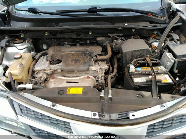 Toyota RAV4 LE 2014 JTMBFREV8ED070135 Image 10