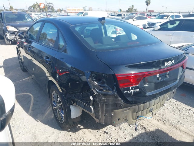 KIA Forte Lxs 2023 3KPF24AD0PE629482 Image 3