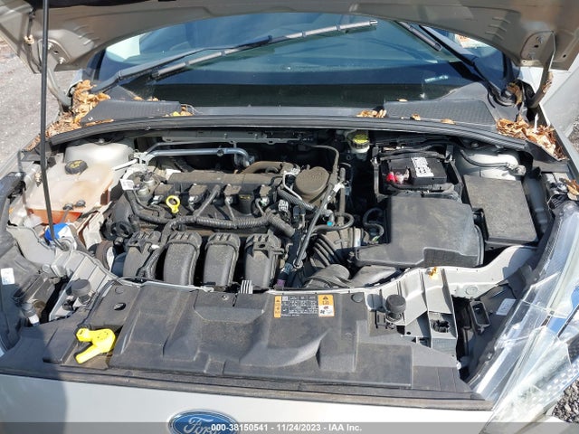 2015 FORD FOCUS SE VIN: 1FADP3F27FL213824