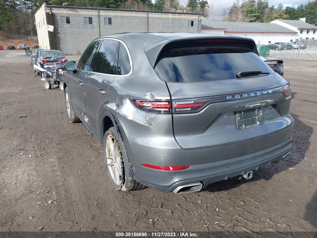 2020 PORSCHE CAYENNE WP1AA2AY3LDA02077 Photo 2