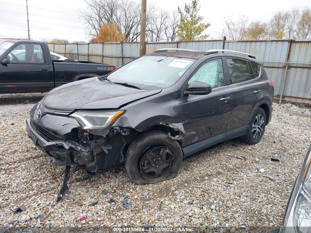 Toyota RAV4 LE 2016 2T3BFREV9GW497619 Image 2