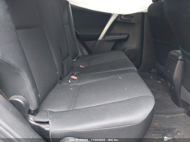 Toyota RAV4 LE 2016 2T3BFREV9GW497619 Image 8