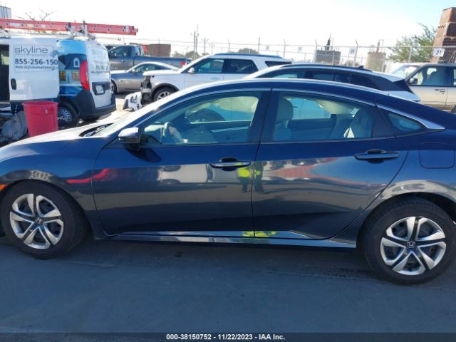 2HGFC2F5XJH525548 Honda Civic Lx