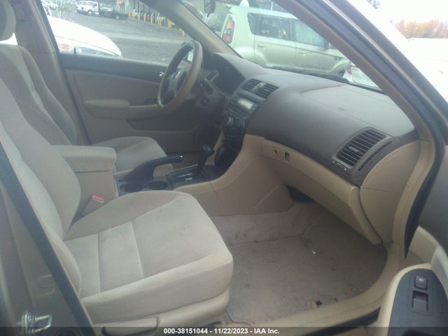 2005 HONDA ACCORD 2.4 LX VIN: 1HGCM56435A081801