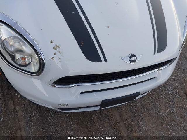 2011 MINI COOPER S COUNTRYMAN WMWZC5C58BWM11095 Photo 9