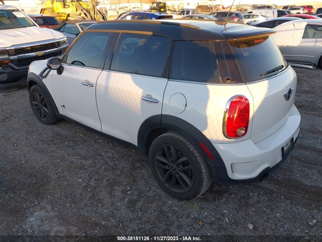 2011 MINI COOPER S COUNTRYMAN WMWZC5C58BWM11095 Photo 2