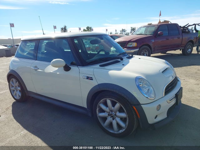 2005 MINI COOPER S WMWRE33415TD93781 Photo 0