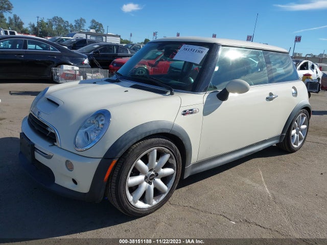 2005 MINI COOPER S WMWRE33415TD93781 Photo 1