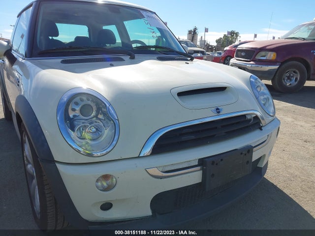 2005 MINI COOPER S WMWRE33415TD93781 Photo 5
