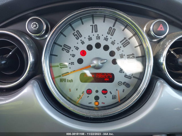 2005 MINI COOPER S WMWRE33415TD93781 Photo 6