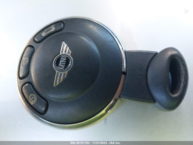 2010 MINI COOPER S WMWMF7C52ATZ34710 Photo 10