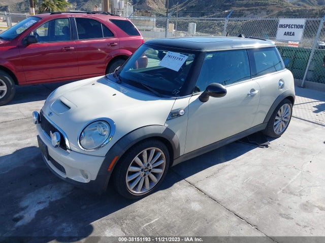 2010 MINI COOPER S WMWMF7C52ATZ34710 Photo 1