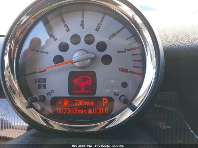 2010 MINI COOPER S WMWMF7C52ATZ34710 Photo 6