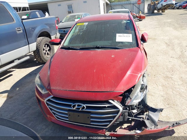2018 HYUNDAI ELANTRA SEL VIN: 5NPD84LF7JH233394