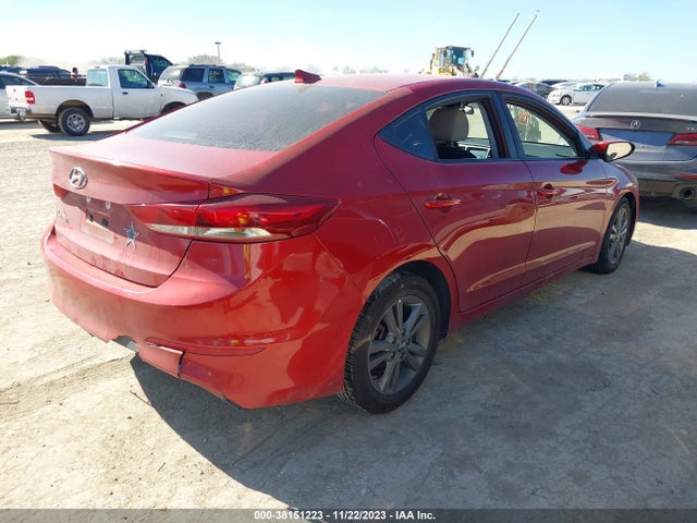2018 HYUNDAI ELANTRA SEL VIN: 5NPD84LF7JH233394