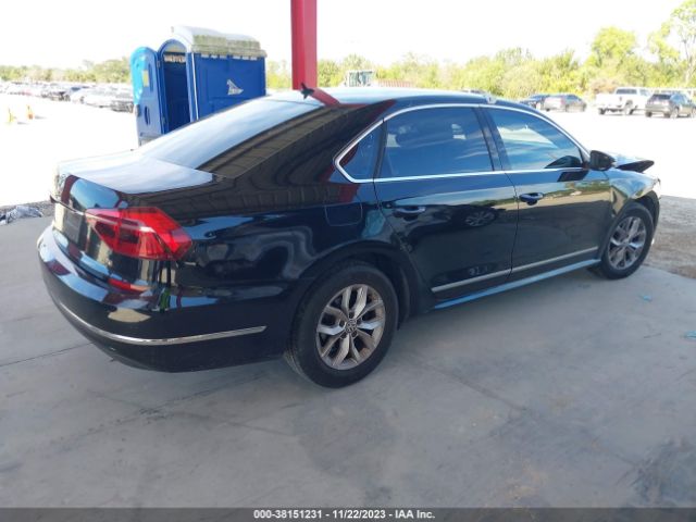 1VWAT7A39HC003600 Volkswagen Passat 1.8t S