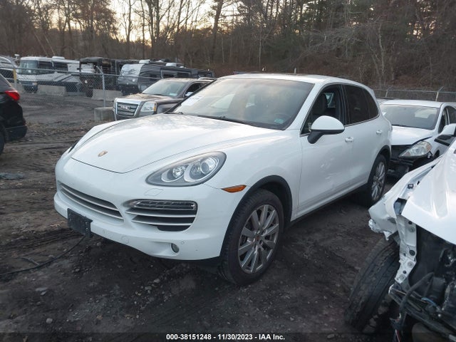 2014 PORSCHE CAYENNE WP1AA2A22ELA07548 Photo 1