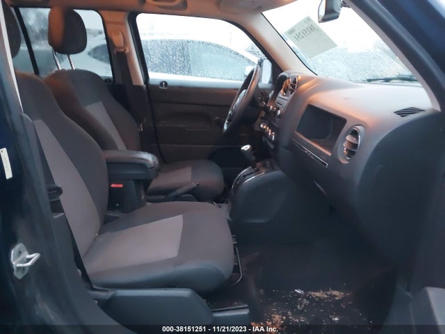 38151251 :رقم المزاد ، 1C4NJPBA7CD651723 vin ، 2012 Jeep Patriot Sport مزاد بيع