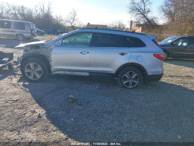 2016 HYUNDAI SANTA FE SE VIN: KM8SMDHF5GU155980