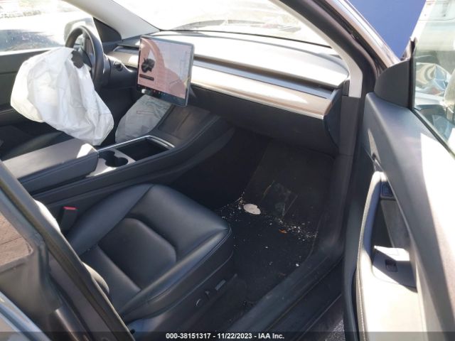 2021 TESLA MODEL Y 5YJYGAEE9MF143609 Photo 4