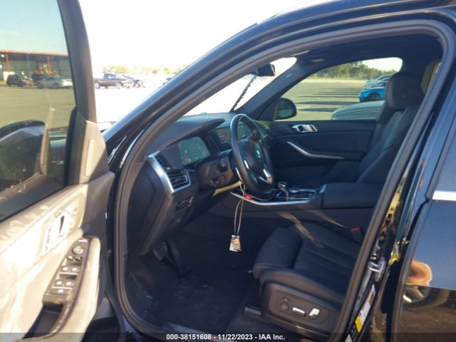 2020 BMW X5 5UXCR6C02LLL65279 Photo 4