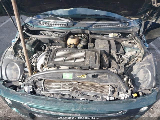 2006 MINI COOPER S WMWRH335X6TK58197 Photo 9