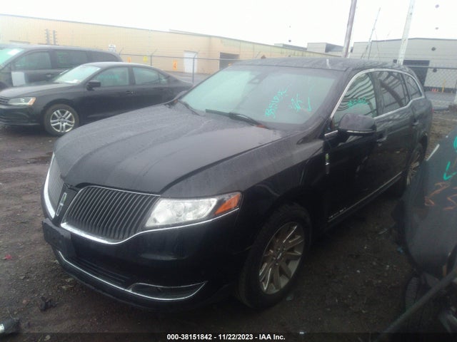 Lincoln Mkt Livery 2016 2LMHJ5NK9GBL02855 Image 2
