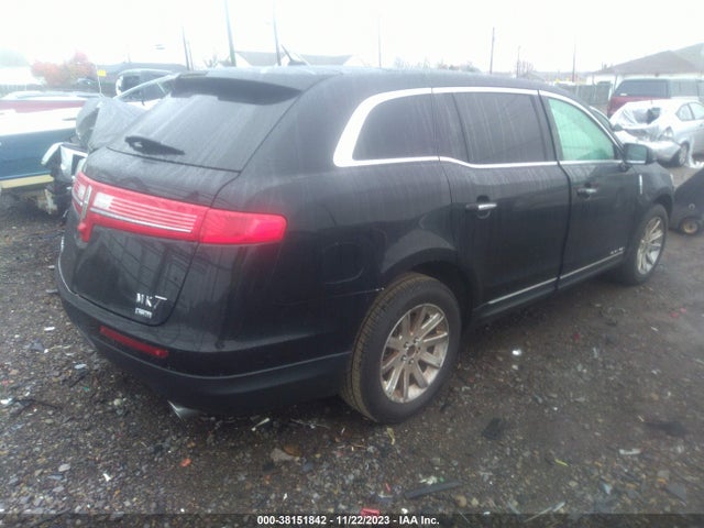 Lincoln Mkt Livery 2016 2LMHJ5NK9GBL02855 Image 4