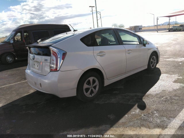 Toyota Prius Four 2015 JTDKN3DU4F0396547 Image 4