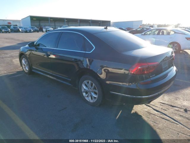 1VWAT7A37HC069997 Volkswagen Passat 1.8t S