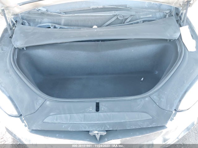 2019 TESLA MODEL X 5YJXCBE26KF156978 Photo 9