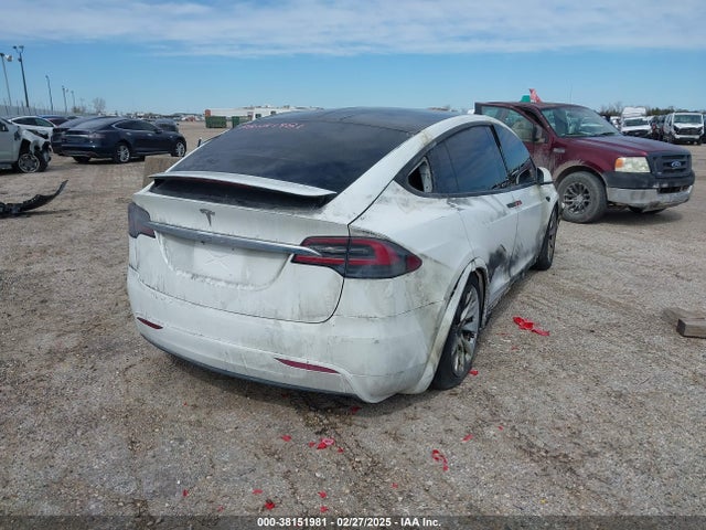 2019 TESLA MODEL X 5YJXCBE26KF156978 Photo 3
