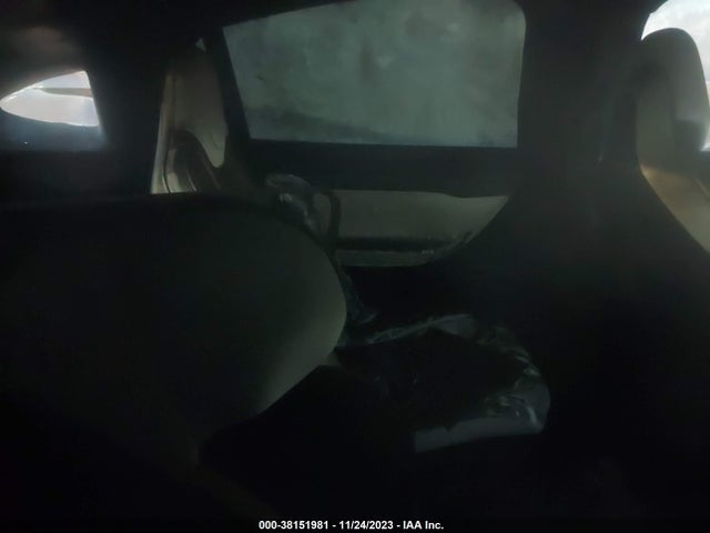 2019 TESLA MODEL X 5YJXCBE26KF156978 Photo 7