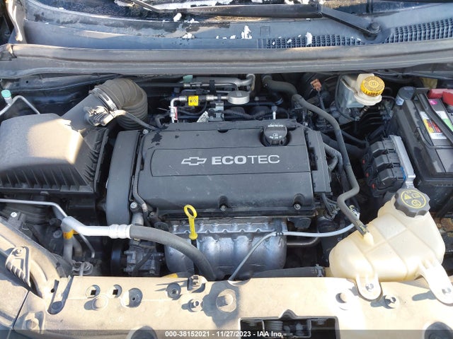 Chevrolet Sonic Lt Auto 2015 1G1JC5SH7F4204266 Image 10