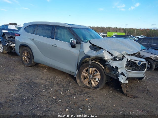 2022 TOYOTA HIGHLANDER HYBRID XLE BRONZE EDITION VIN: 5TDAARAH3NS514567