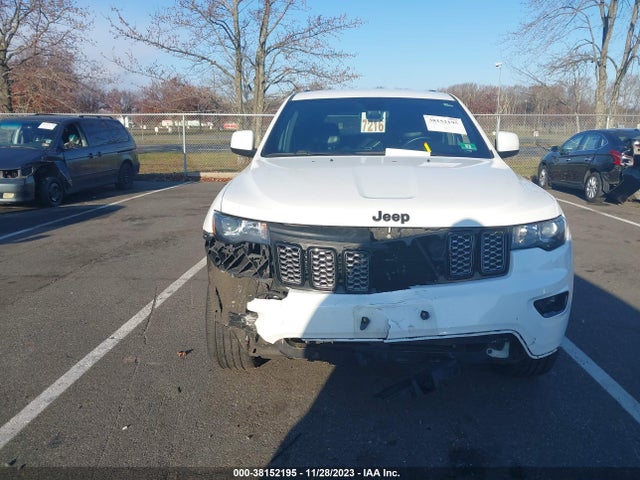 2018 JEEP GRAND CHEROKEE ALTITUDE 4X4 VIN: 1C4RJFAG2JC350040