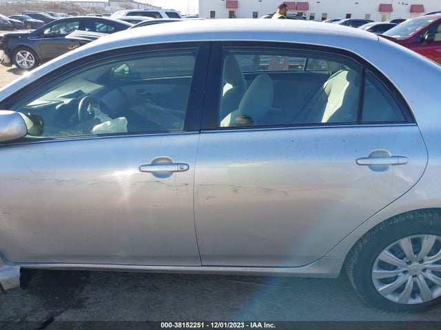 2013 TOYOTA COROLLA LE VIN: 5YFBU4EE7DP198158