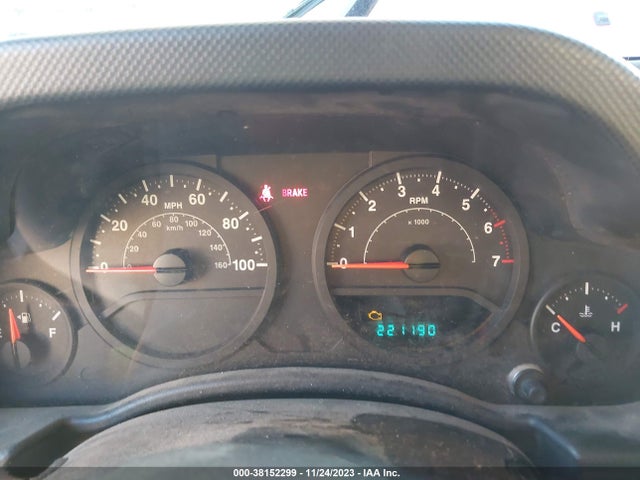 2007 JEEP WRANGLER X VIN: 1J4FA24177L111007