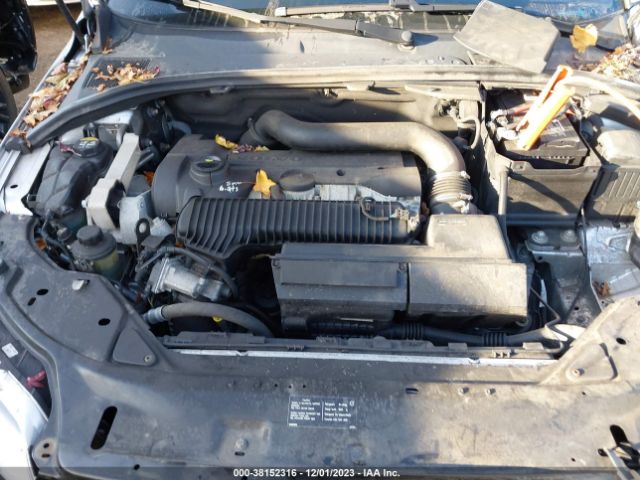 2016 VOLVO XC70 YV4612NM2G1267883 Photo 9