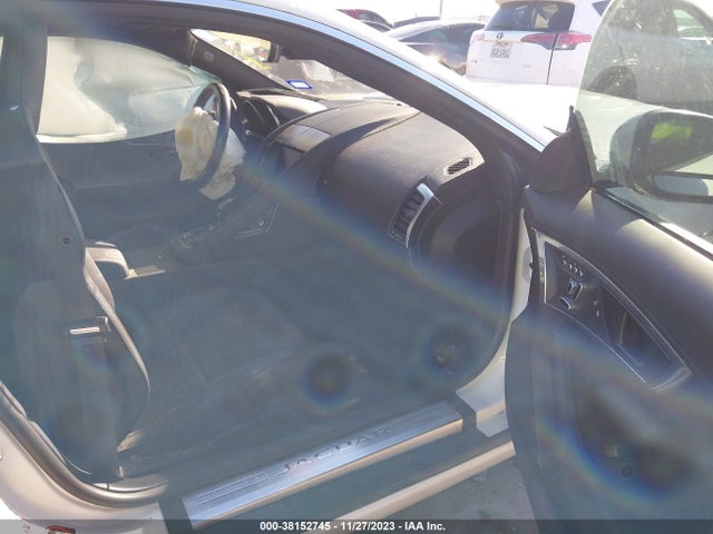 2018 JAGUAR F-TYPE SAJDK1FV1JCK54774 Photo 4