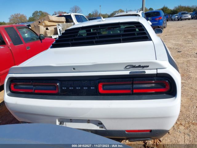 2C3CDZAG1JH258613 Dodge Challenger Sxt Plus