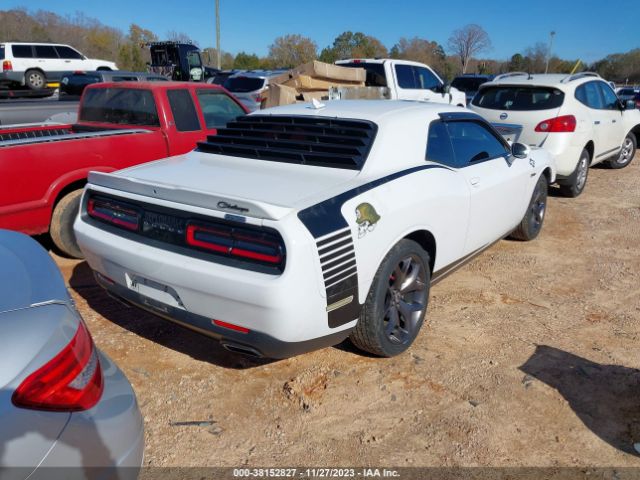 2C3CDZAG1JH258613 Dodge Challenger Sxt Plus