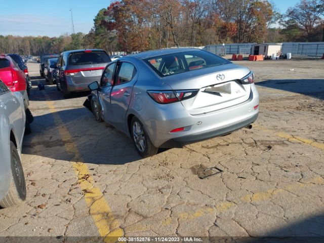 3MYDLBYV0JY311425 Toyota YARIS IA