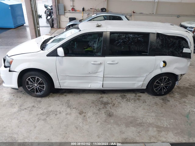 2015 DODGE GRAND CARAVAN R/T VIN: 2C4RDGEG5FR747683