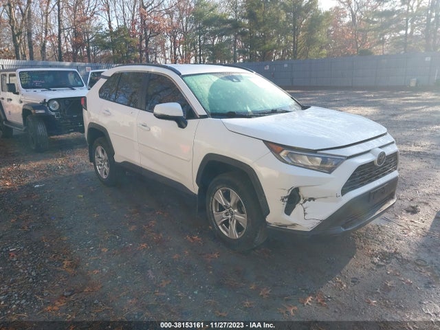 2020 TOYOTA RAV4 XLE VIN: 2T3P1RFV3LW096547