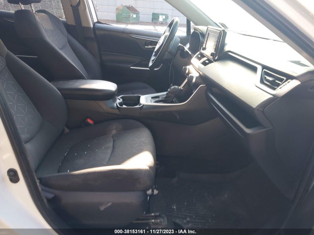 2020 TOYOTA RAV4 XLE VIN: 2T3P1RFV3LW096547